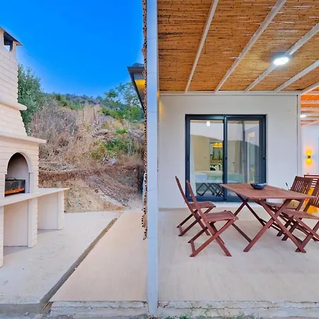 Villa Hillside Yakacik