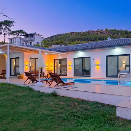 Hillside Villa *