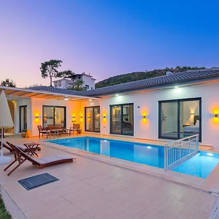 Hillside Villa Yakacik