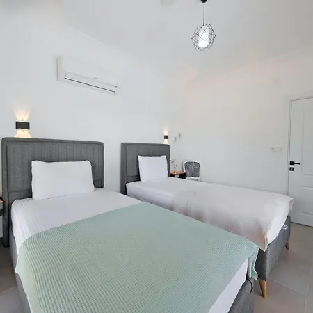 Villa Hillside Yakacik